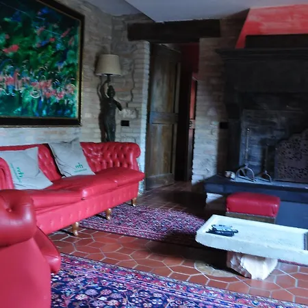 Convento Di San Martino In Crocicchio אתר נופש אורבינו